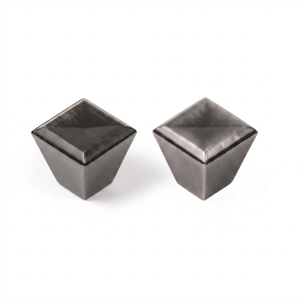 K7074 new concept knob in brushed antique nickel and oil rubbed bronze